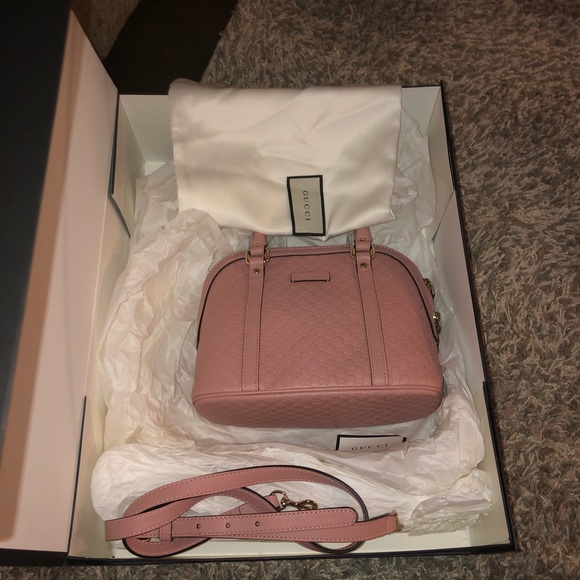 Limited edition Pink Gucci bag and Tahari wallet - Picture 4 of 8
